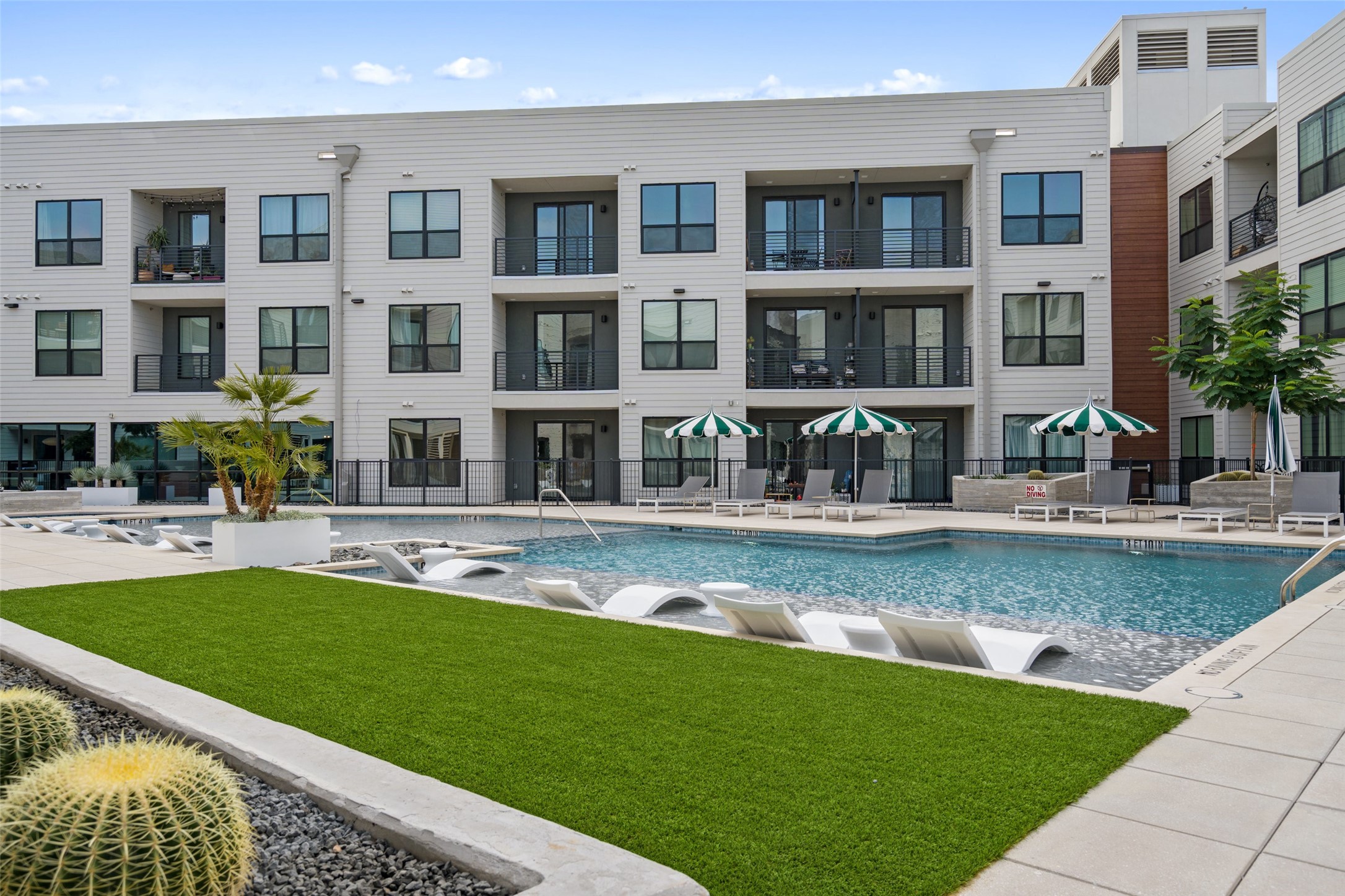 1701 Simond Avenue, Unit 206 Austin, TX 78723 - Photo 17 of 36