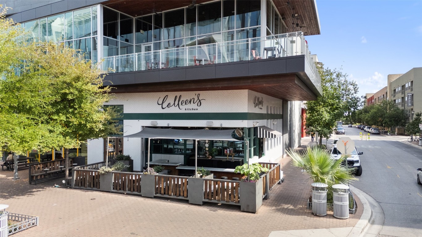 1701 Simond Avenue, Unit 206 Austin, TX 78723 - Photo 34 of 37 a view of a building with sitting area