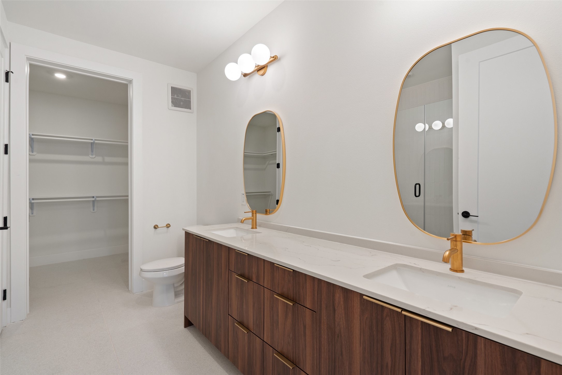 1701 Simond Avenue, Unit 206 Austin, TX 78723 - Photo 9 of 36