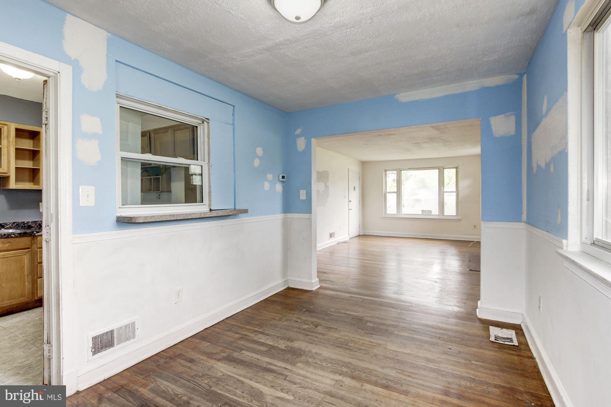 8537 Riggs Road Hyattsville, MD 20783 - Photo 13 of 31 Dining Room