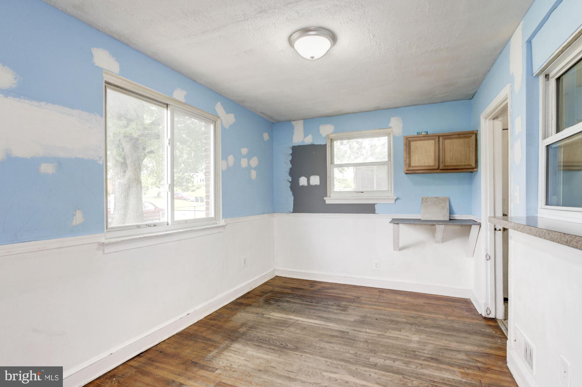 8537 Riggs Road Hyattsville, MD 20783 - Photo 14 of 31 Dining Room