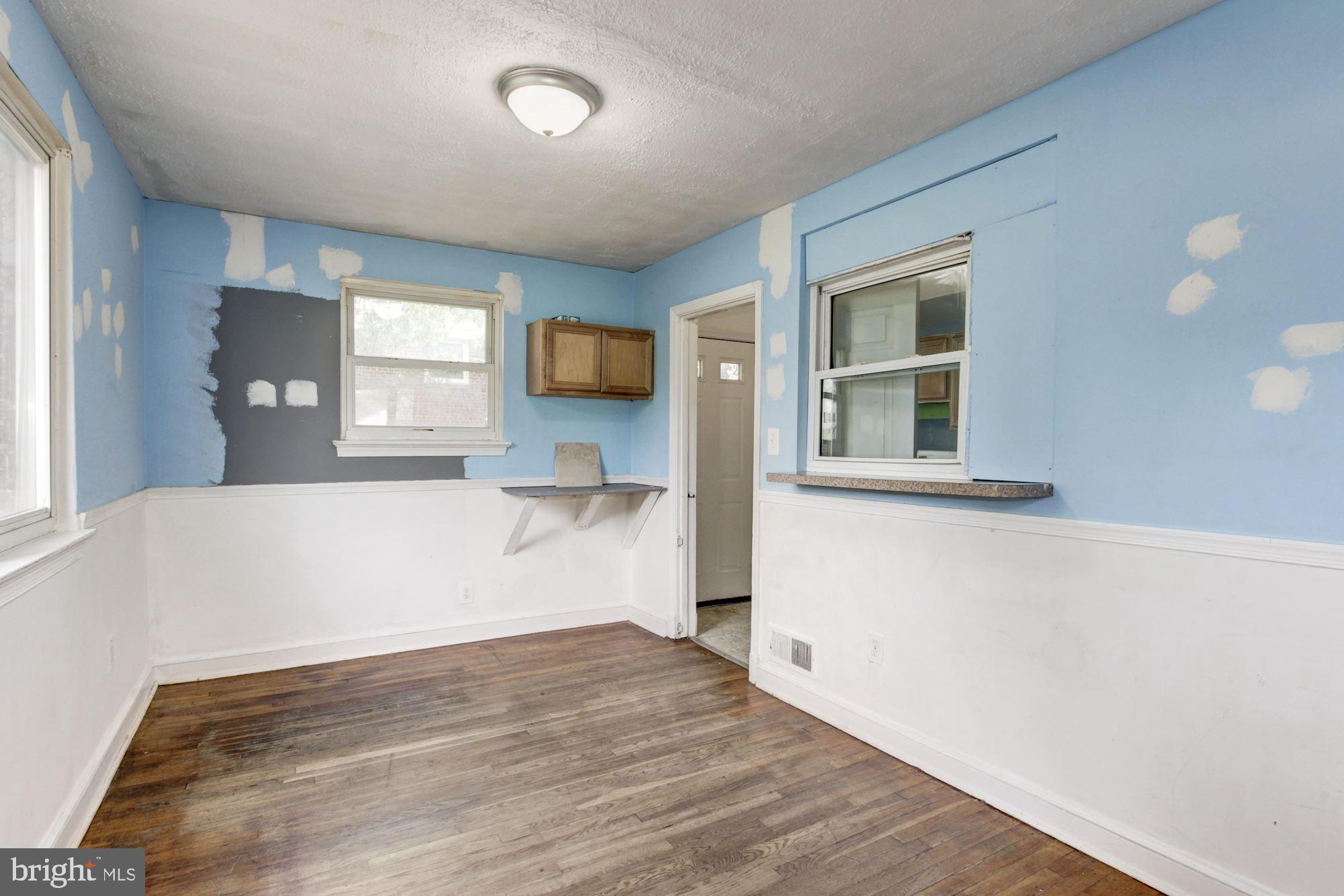 8537 Riggs Road Hyattsville, MD 20783 - Photo 15 of 31 Dining Room