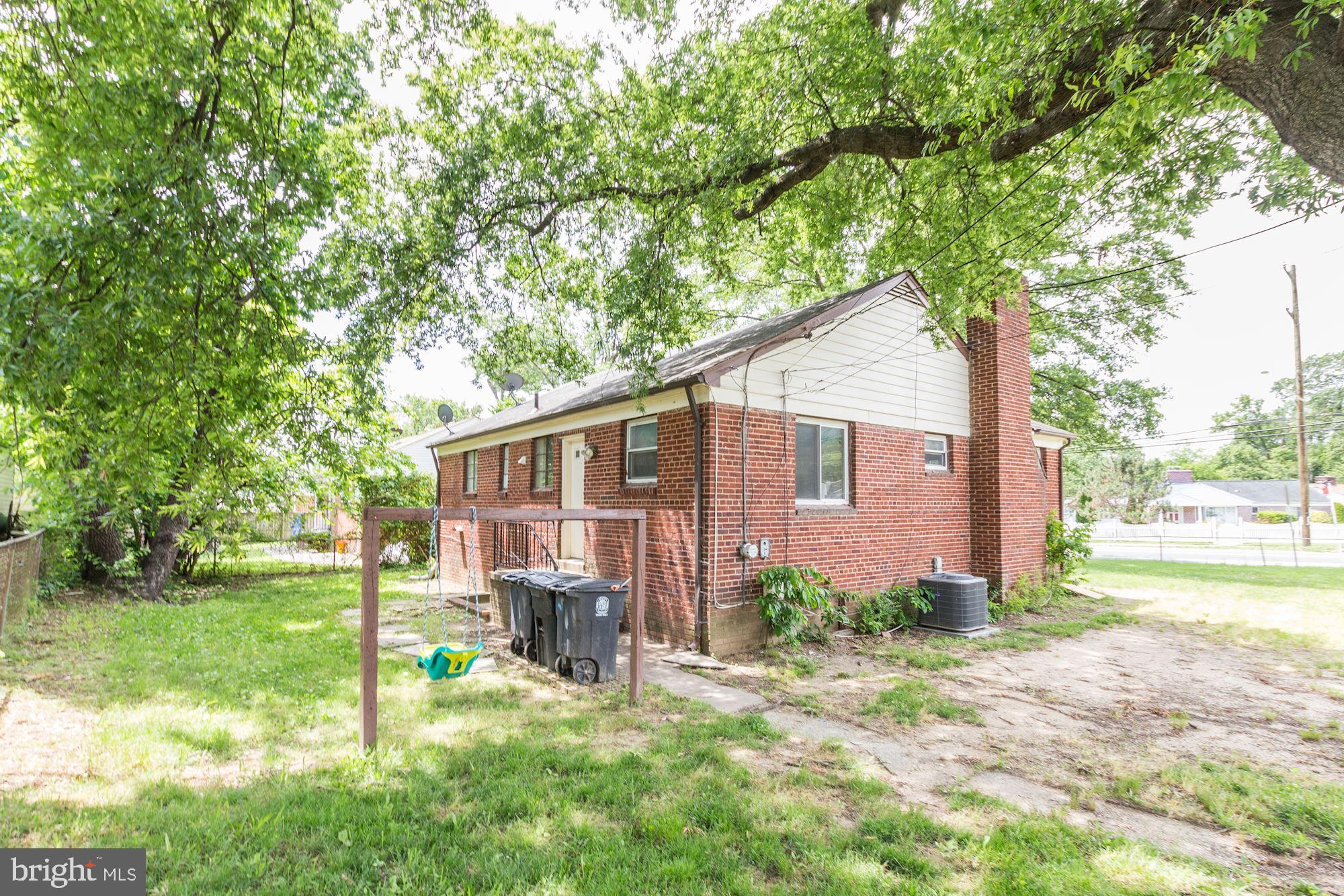 8537 Riggs Road Hyattsville, MD 20783 - Photo 5 of 31 Exterior Side