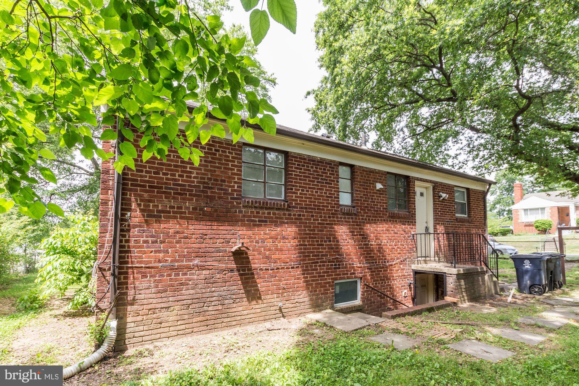 8537 Riggs Road Hyattsville, MD 20783 - Photo 7 of 31 Exterior Rear