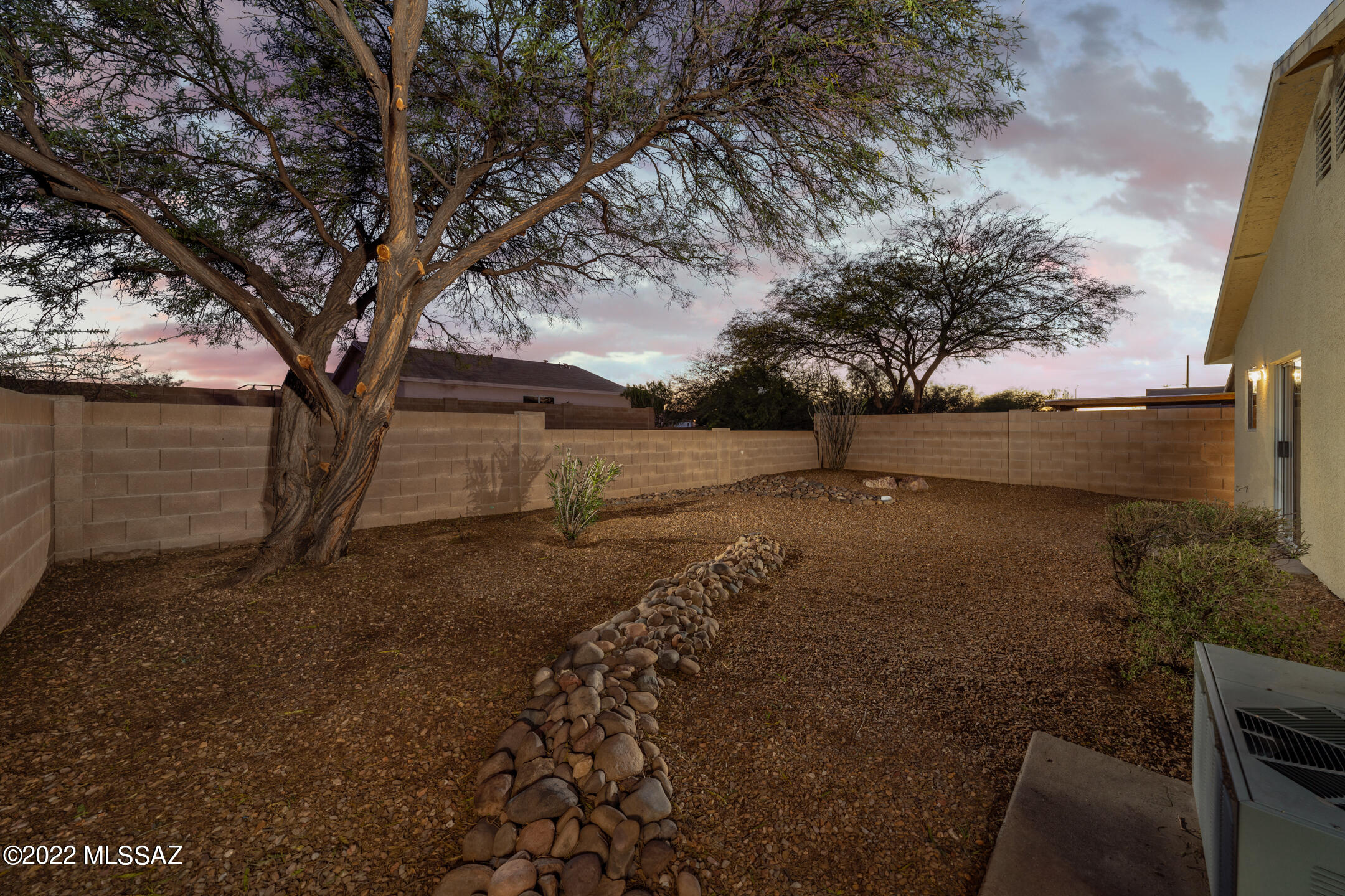 114 East Medina Road Tucson, AZ 85756 - Photo 19 of 20 Gallery Image 19