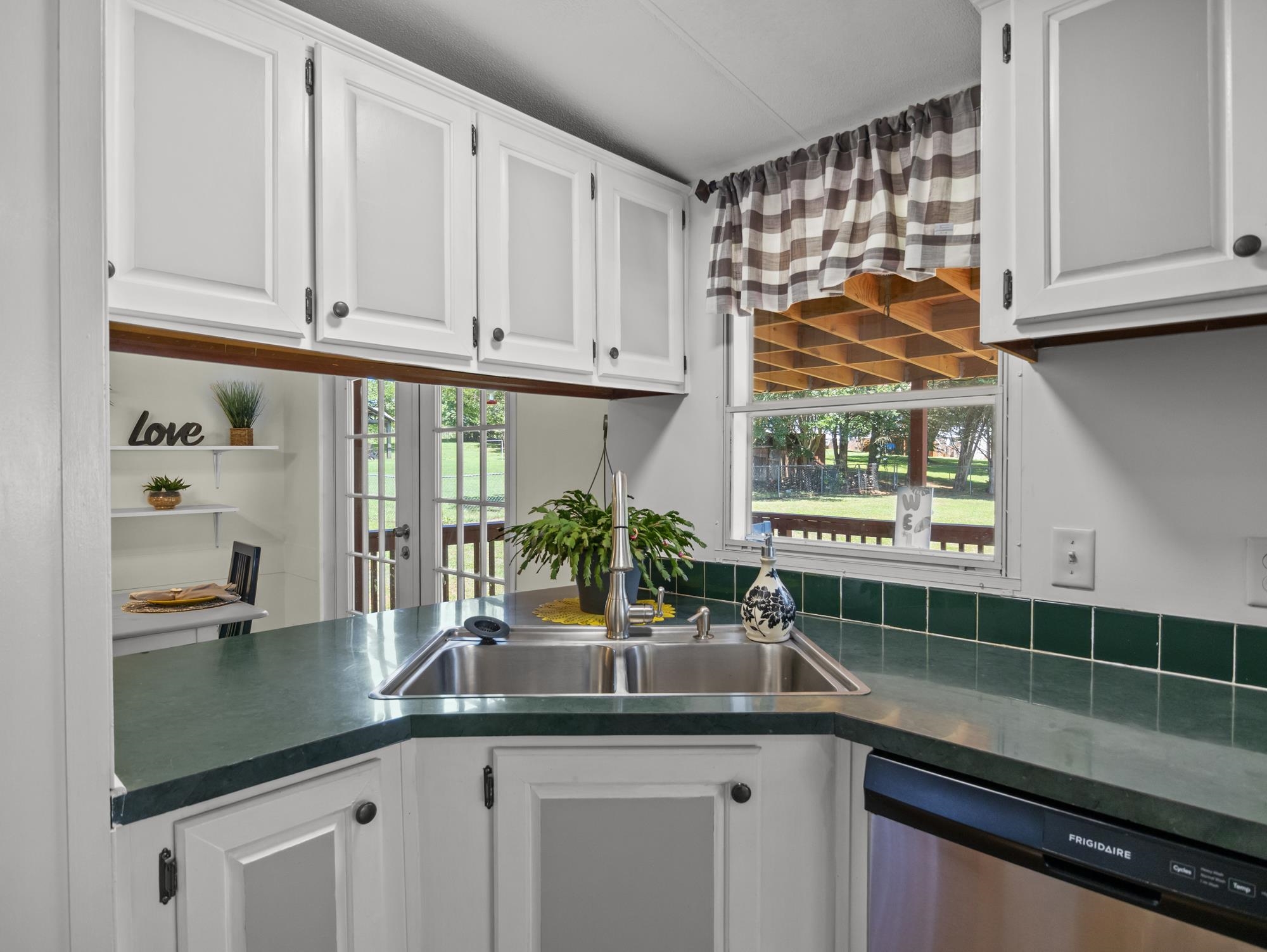 324 Groce Meadow Road Taylors, SC 29687 - Photo 20 of 47