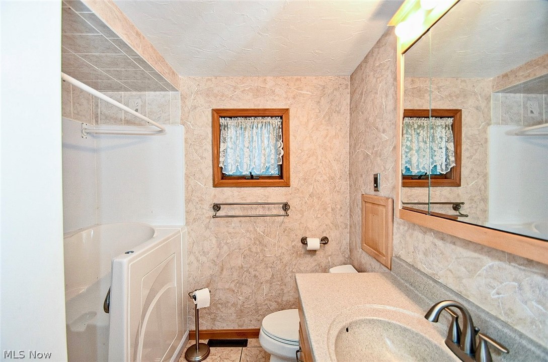 4543 South Arlington Road Uniontown, OH 44685 - Photo 8 of 25 additional view of bathroom