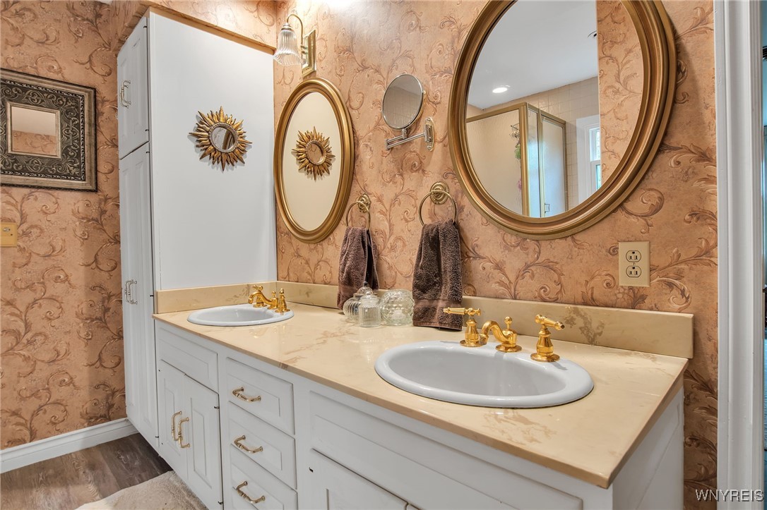 393 Glengrove Road Porter, NY 14174 - Photo 31 of 50 Primary Bath