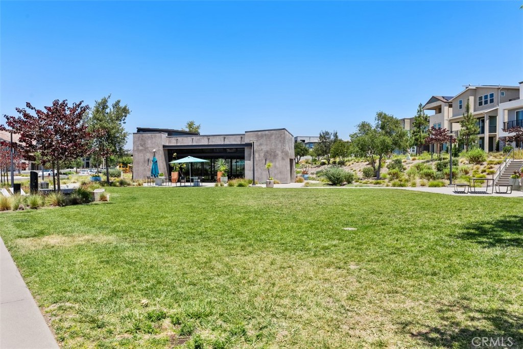 121 Bosal Irvine, CA 92618 - Photo 38 of 40
