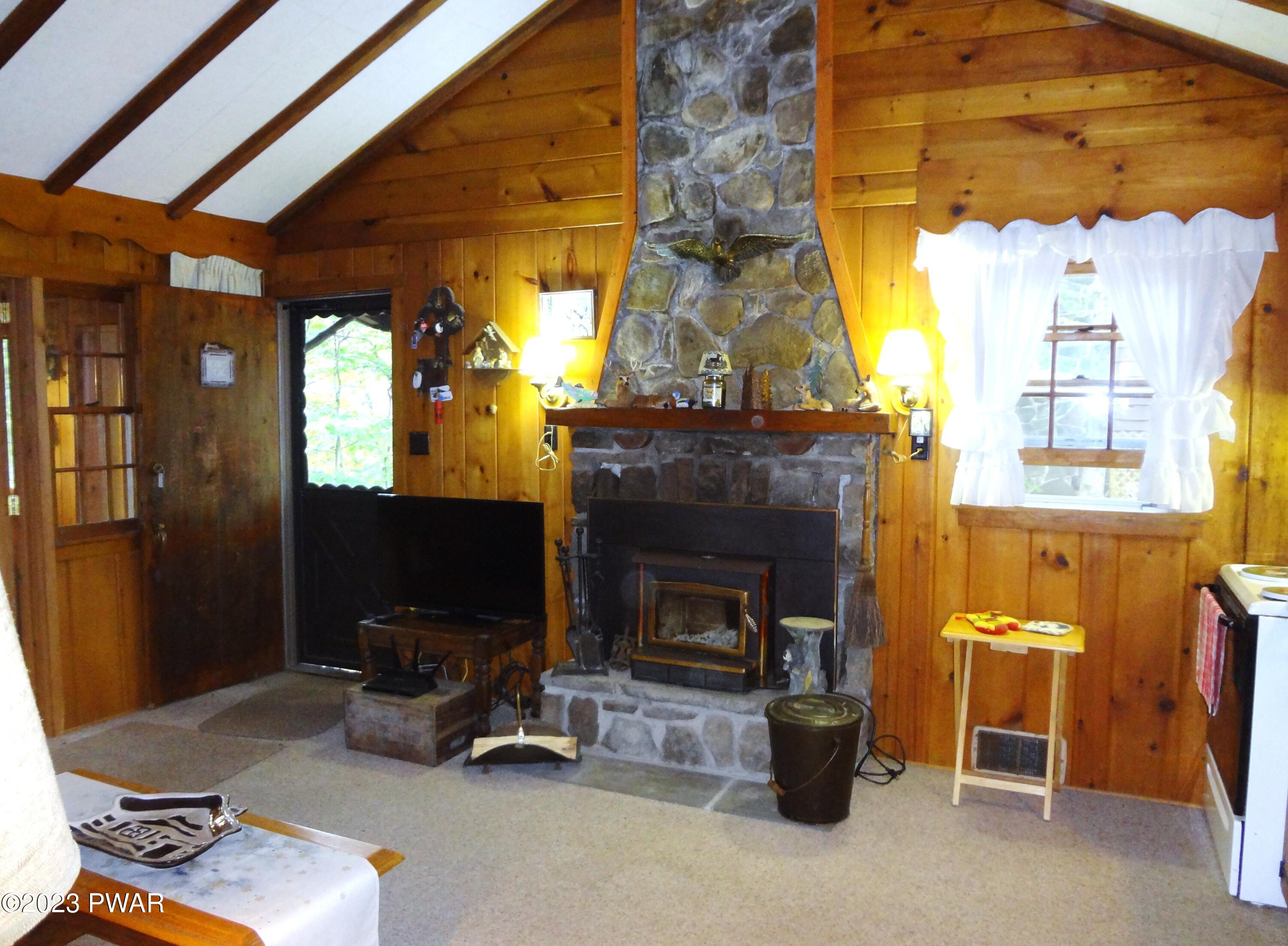 34 Deerfoot Road Lake Ariel, PA 18436 - Photo 13 of 37 Living Room