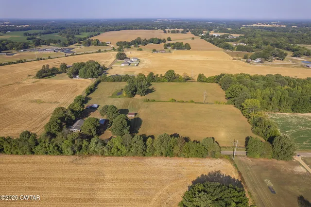 a view of an ocean and city