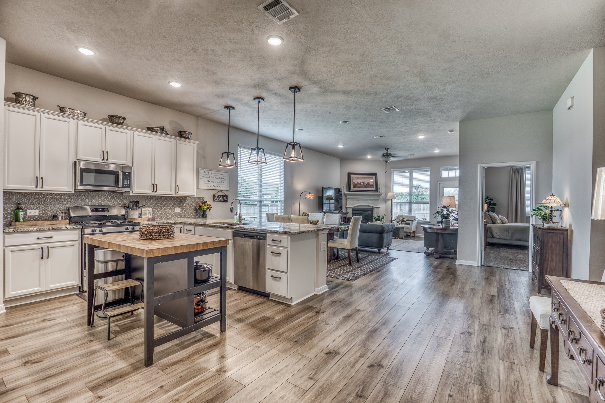 1016 Old Vine Road Brenham, TX 77833 - Photo 3 of 25