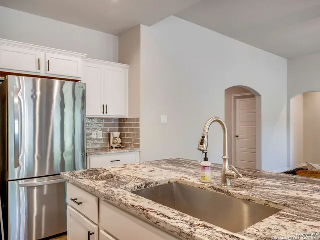 $434,000 | 128 Frank Jones, Blanco, TX 78606