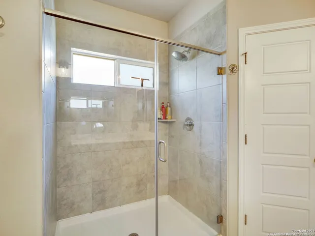 $434,000 | 128 Frank Jones, Blanco, TX 78606