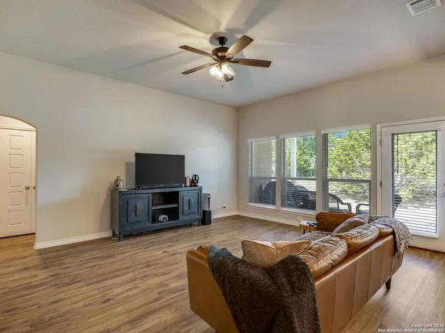 $434,000 | 128 Frank Jones, Blanco, TX 78606