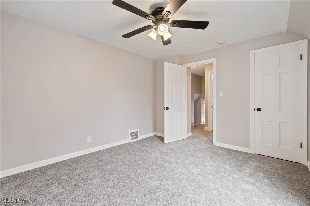 904 Elbon Road Cleveland, OH 44121 - Photo 29 of 49
