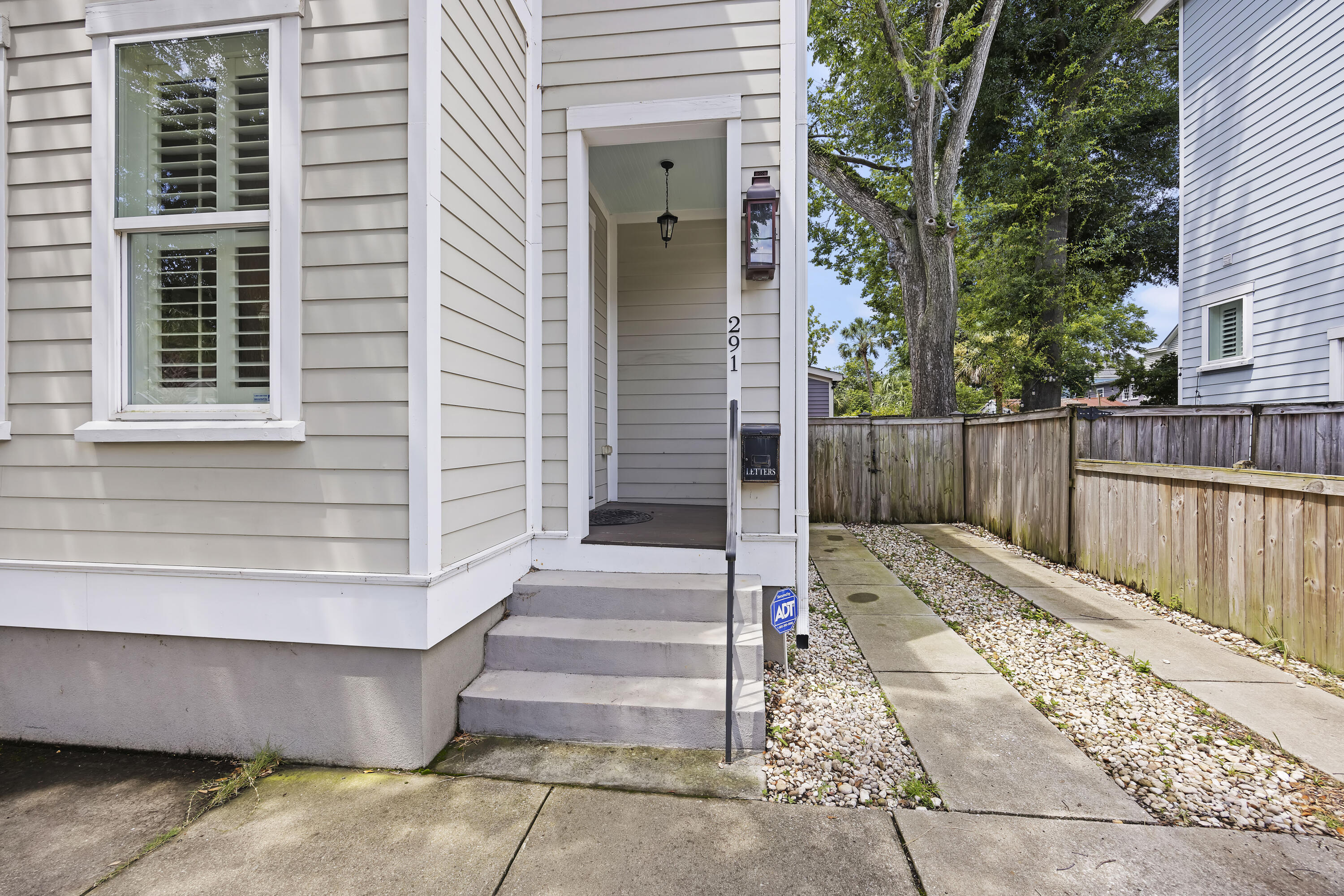 291 Coming Street Charleston, SC 29403 - Photo 2 of 34 243A0686