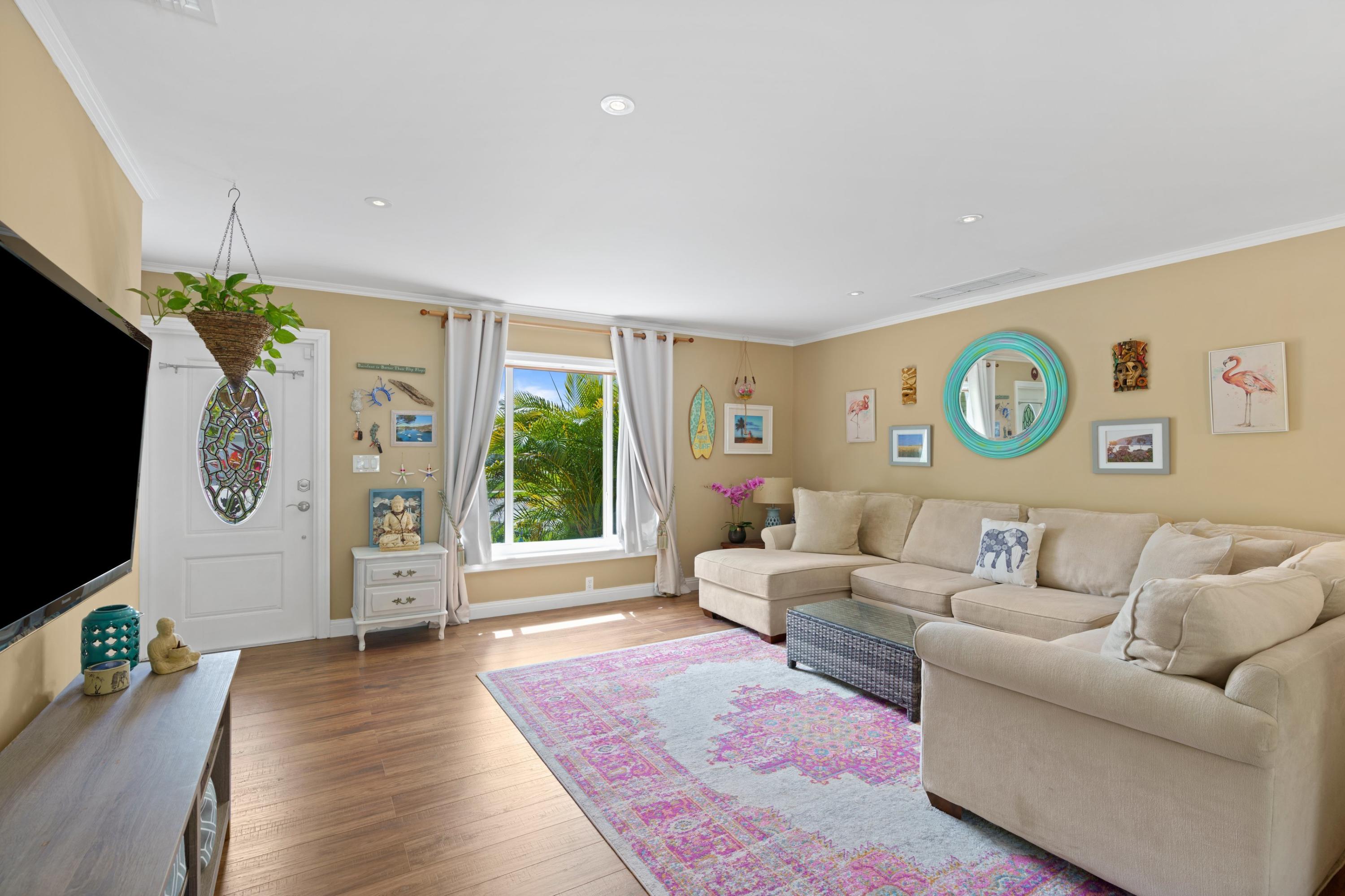 2617 Northwest 36th Street Boca Raton, FL 33434 - Photo 4 of 31 Living Room