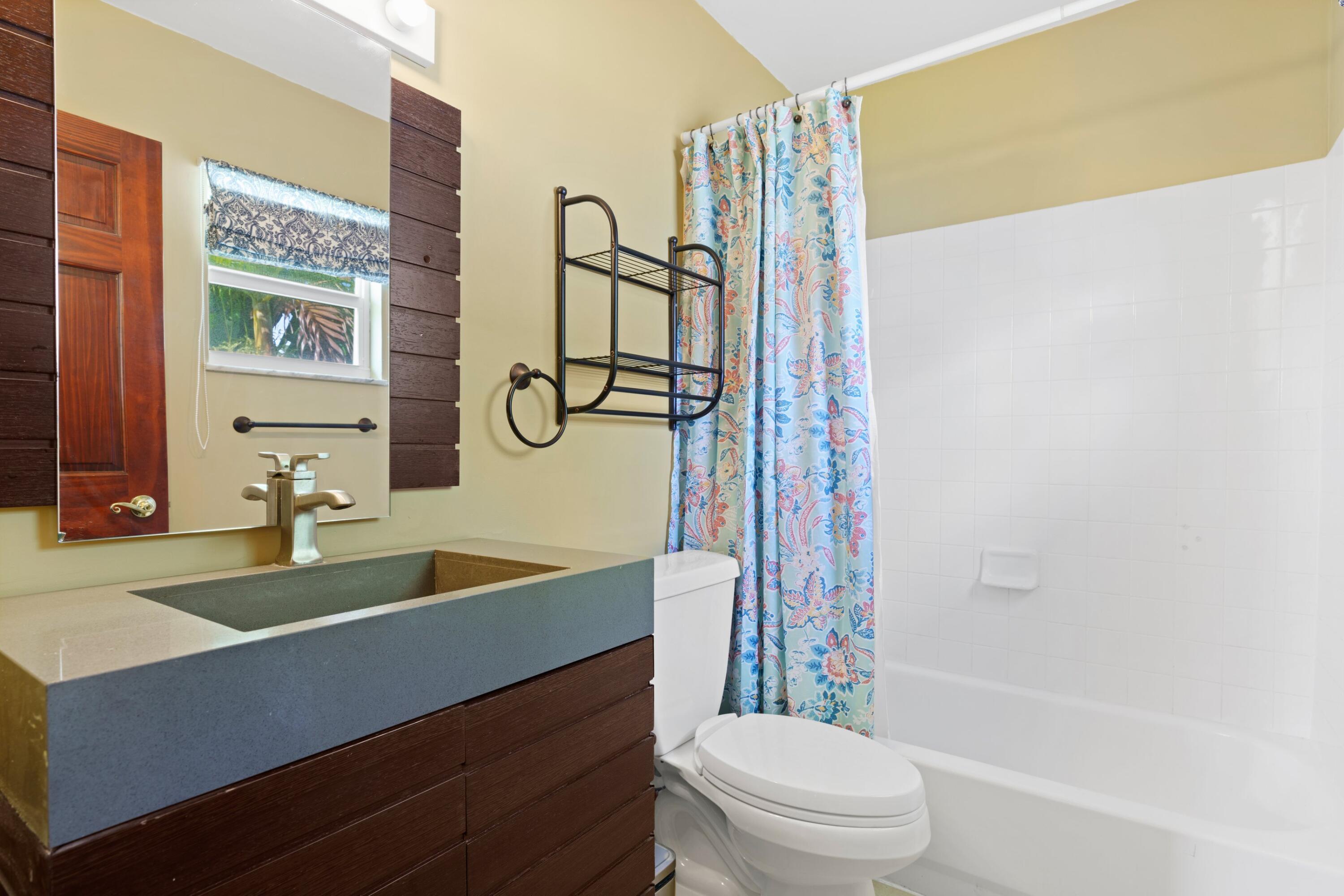 2617 Northwest 36th Street Boca Raton, FL 33434 - Photo 8 of 31 Master Bathroom