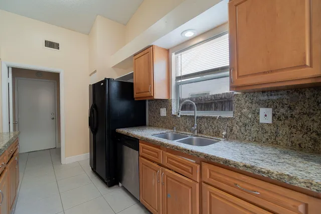 $3,200 | 14 Misty Meadow Drive, Boynton Beach, FL 33436