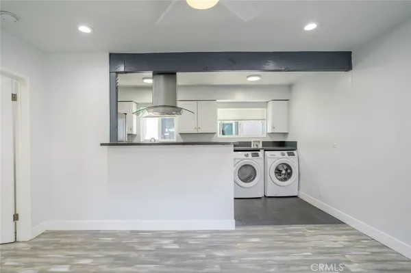 $2,300 | 3106 West Victory Boulevard, Unit C, Burbank, CA 91505