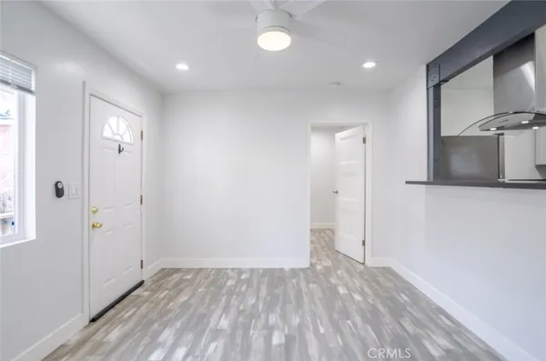$2,300 | 3106 West Victory Boulevard, Unit C, Burbank, CA 91505