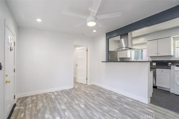 $2,300 | 3106 West Victory Boulevard, Unit C, Burbank, CA 91505