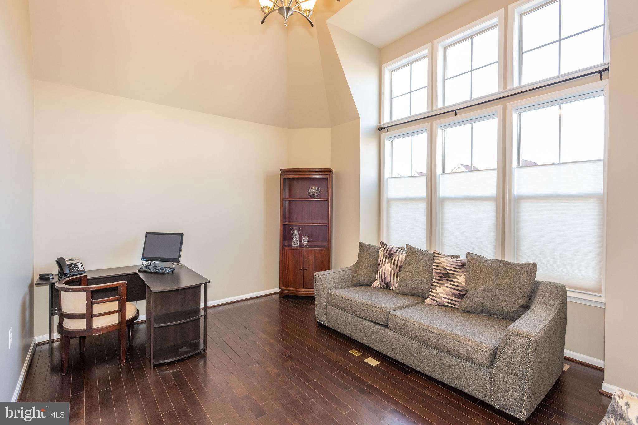 2300 Roe Lane Frederick, MD 21701 - Photo 6 of 49