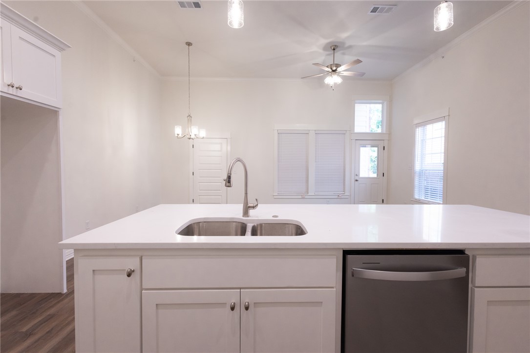1546 Bennett Street Bryan, TX 77802 - Photo 7 of 30