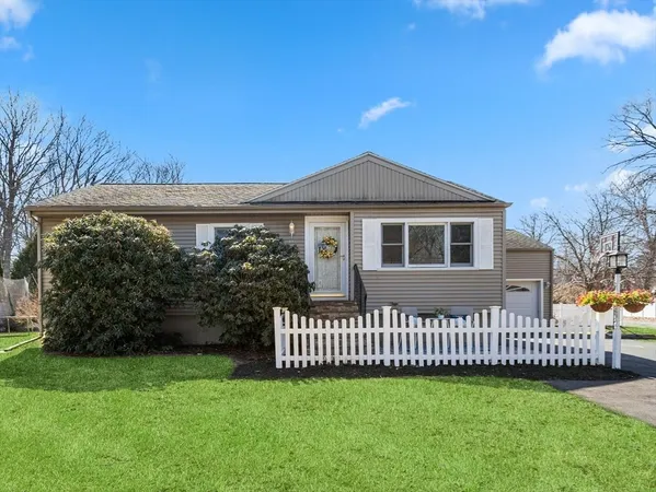 $574,900 | 48 Bumble Bee Circle, Shrewsbury, MA 01545