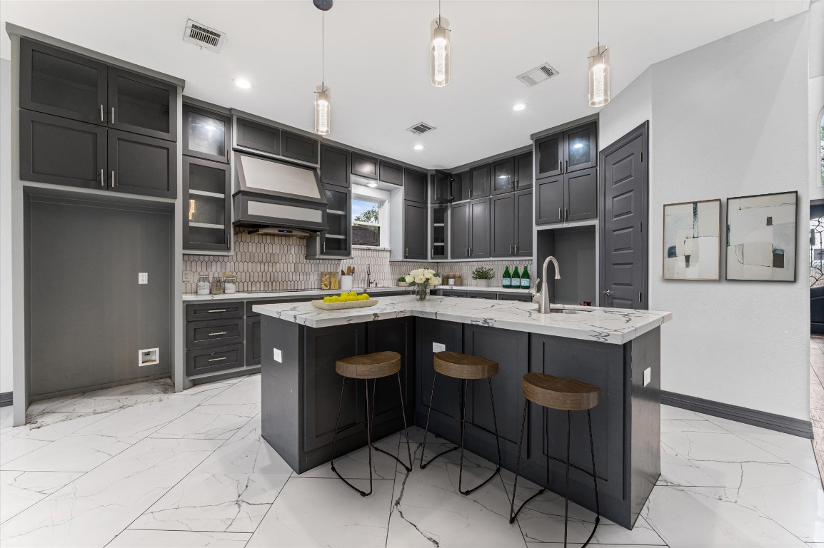 5215 Kelso Street Houston, TX 77021 - Photo 9 of 47