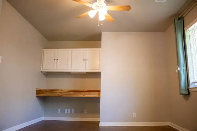 $3,350 | 12721 Oxen Way, Austin, TX 78732