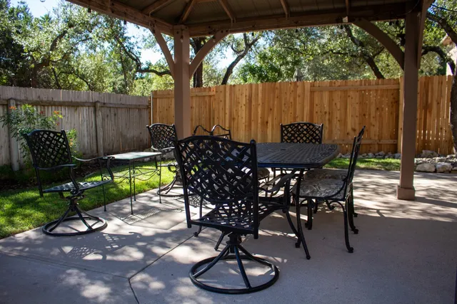 $3,350 | 12721 Oxen Way, Austin, TX 78732