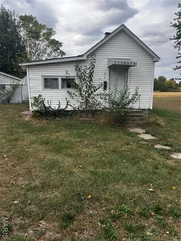 $30,000 | 416 Griffin Street, Nokomis, IL 62075