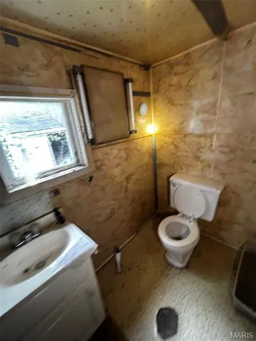 $30,000 | 416 Griffin Street, Nokomis, IL 62075