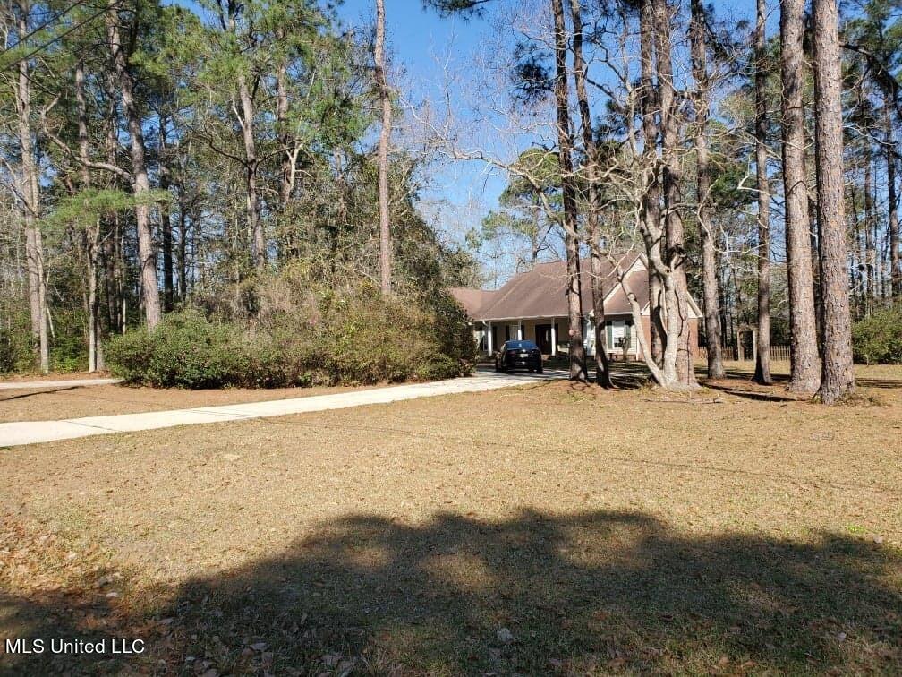 5540 Roxane Street Gautier, MS 39553 - Photo 4 of 35 View from North West front corner