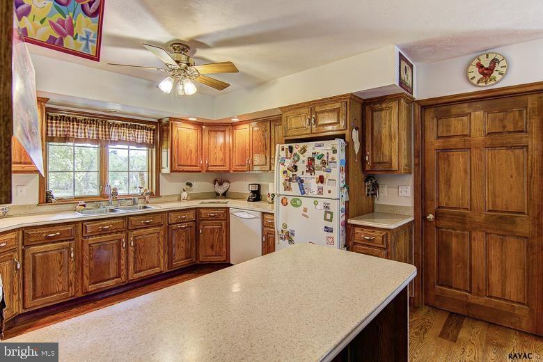5565 Pine Road Thomasville, PA 17364 - Photo 14 of 23 Gallery Image 14