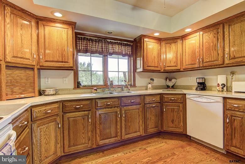 5565 Pine Road Thomasville, PA 17364 - Photo 15 of 23 Gallery Image 15