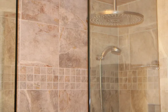 $329,900 | 5000 South East End Avenue, Unit 24A, Chicago, IL 60615