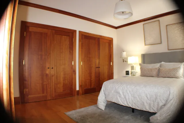 $329,900 | 5000 South East End Avenue, Unit 24A, Chicago, IL 60615