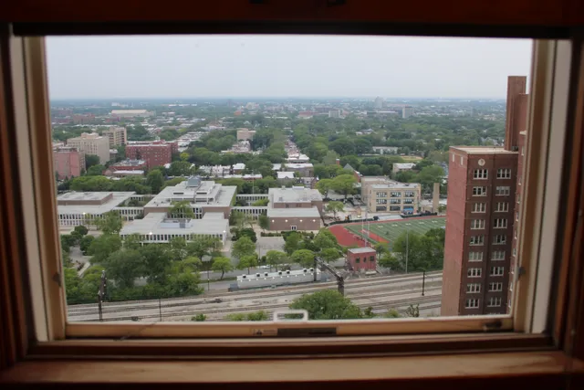 $329,900 | 5000 South East End Avenue, Unit 24A, Chicago, IL 60615