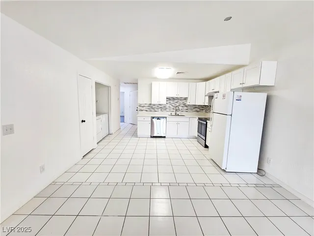 $1,435 | 1821 Pershing Avenue, Unit B, Pahrump, NV 89048