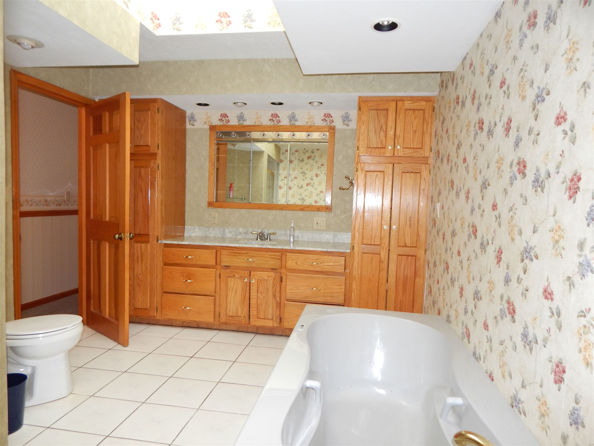 2273 Tunnelton Road Bedford, IN 47421 - Photo 14 of 28 Gallery Image 14