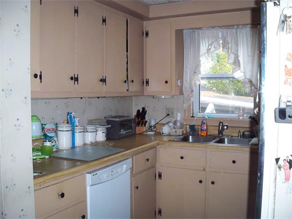 1228 New Boston Road Fall River, MA 02720 - Photo 6 of 10 Gallery Image 6