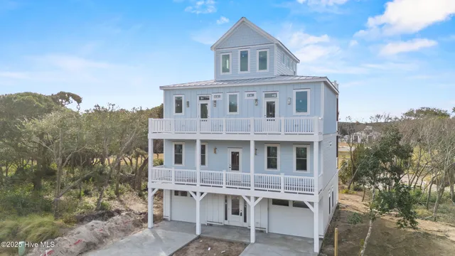 $1,424,999 | 55 Accolade Drive, Surf City, NC 28445