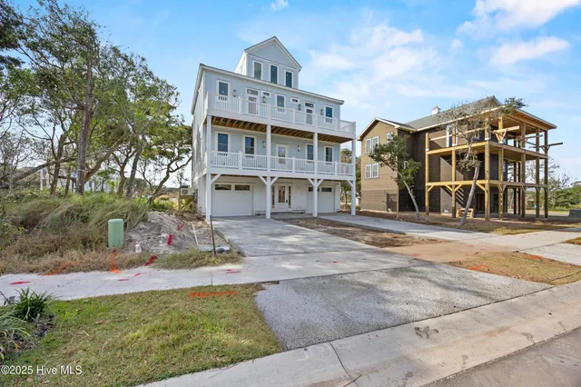 $1,424,999 | 55 Accolade Drive, Surf City, NC 28445