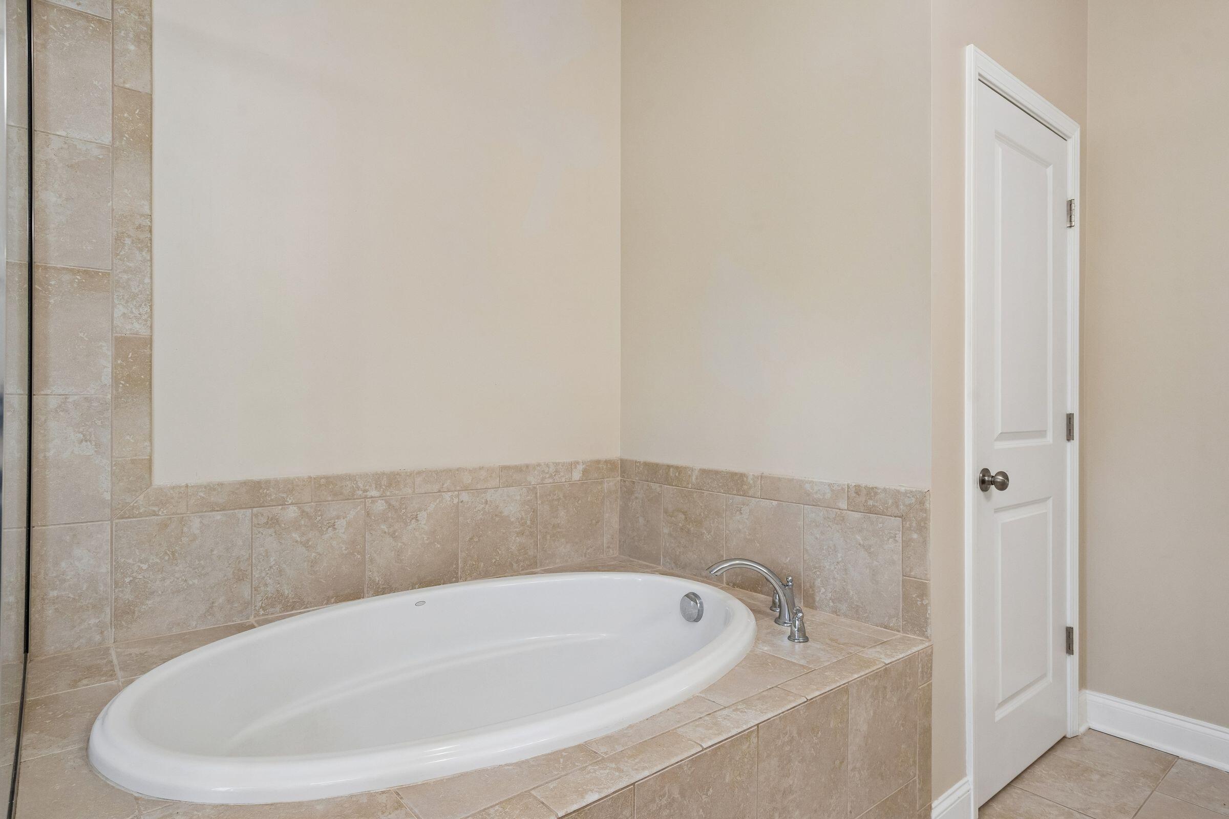 2069 Kings Gate Lane Mount Pleasant, SC 29466 - Photo 21 of 33