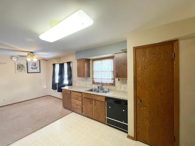 $175,000 | 215 North Swain Street, Redwood Falls, MN 56283