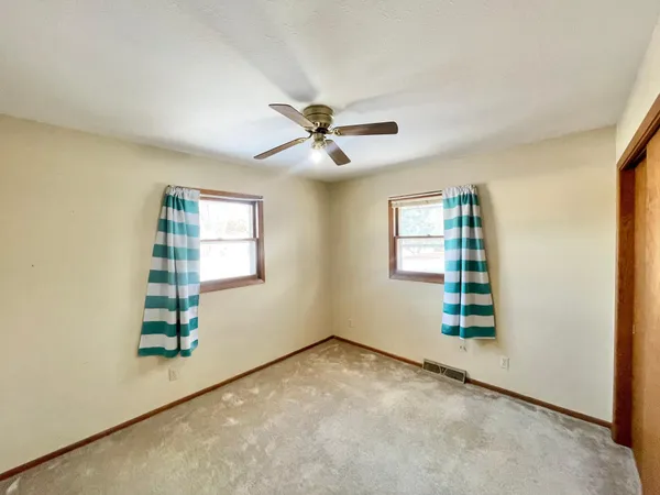 $164,500 | 215 North Swain Street, Redwood Falls, MN 56283