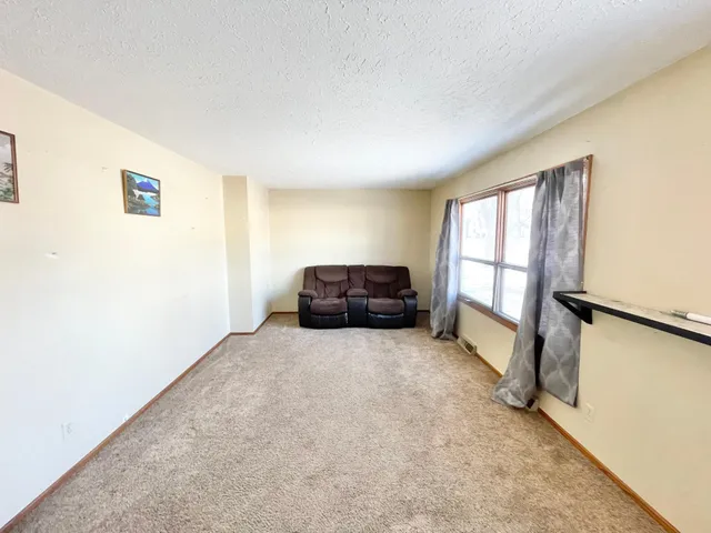 $175,000 | 215 North Swain Street, Redwood Falls, MN 56283